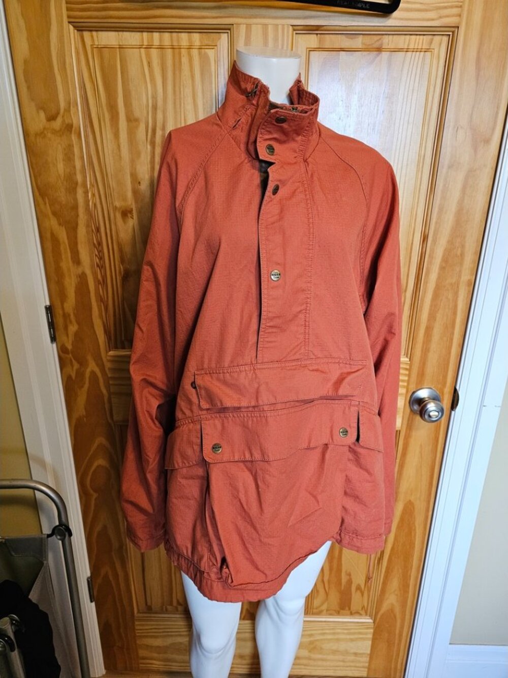 Eddie Bauer Men's Size Large Jacket